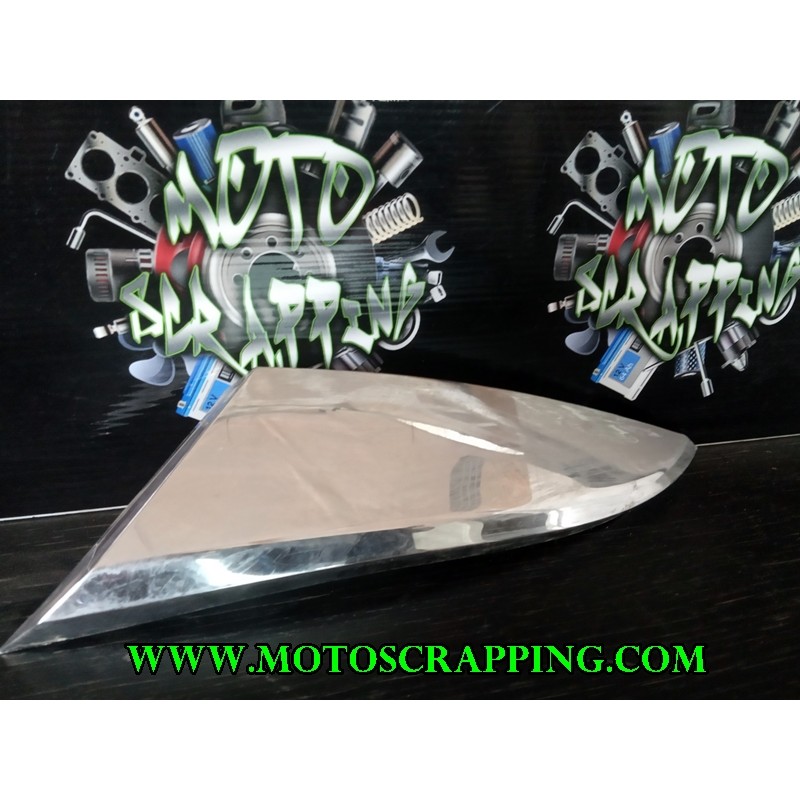 Embellecedor derecho frontal Sym Mio 100