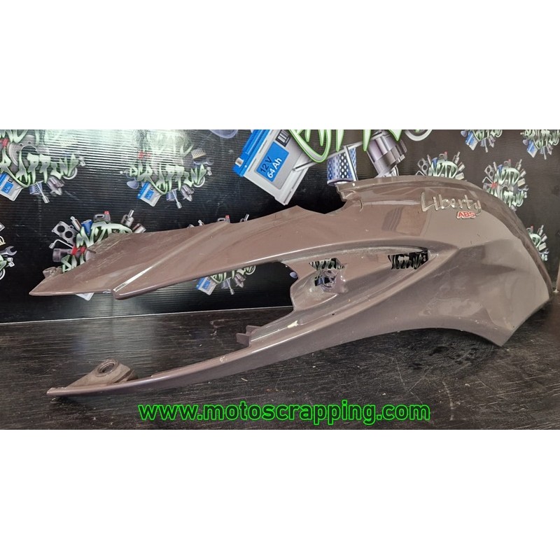 Tapa lateral trasera PIAGGIO Liberty 125 ABS 2018