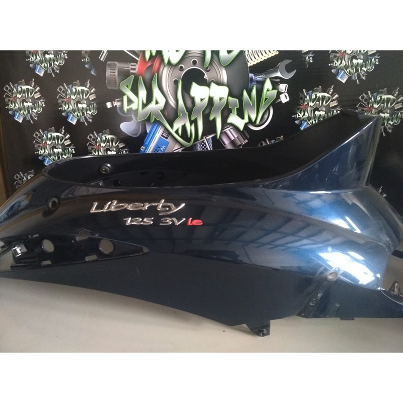 Caracasa bajoasiento piaggio liberty 3v ´14